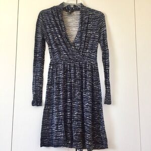 H&M Striped V Neck Long Sleeve Pleated Midi Dress